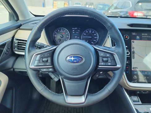 Used 2020 Subaru Outback Limited image 19