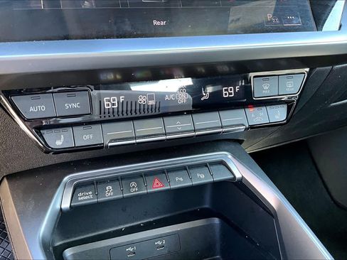 Used 2023 Audi A3 2.0T Premium image 25