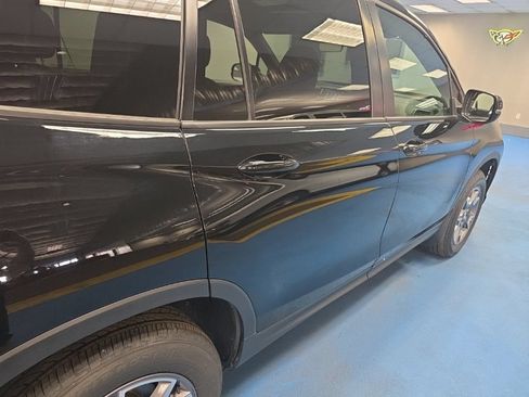 Used 2023 Honda Passport TrailSport image 7
