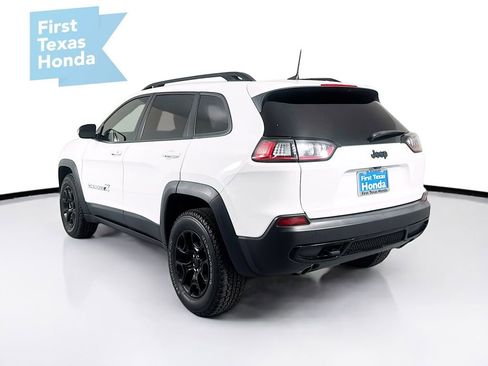 Used 2022 Jeep Cherokee Latitude image 5