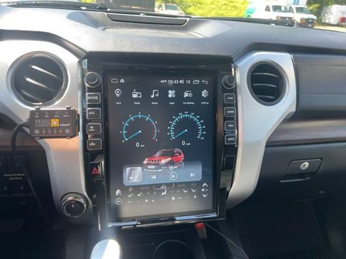 Used 2019 Toyota Tundra Limited w/ Limited Premium Package AWD/4WD image 21