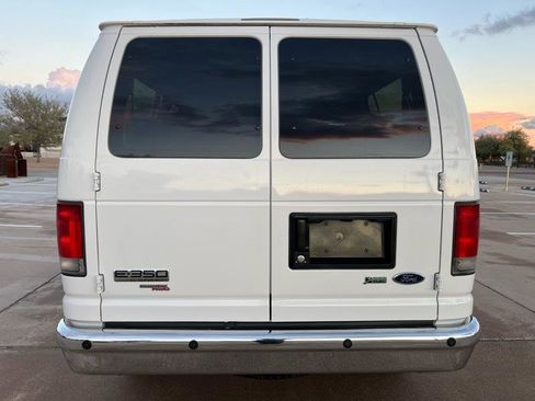 Used 2014 Ford E-350 and Econoline 350 XL w/ Power Windows & Locks Group RWD image 4