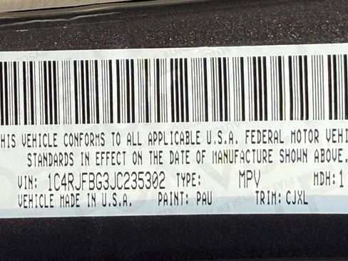 Used 2018 Jeep Grand Cherokee Limited image 15