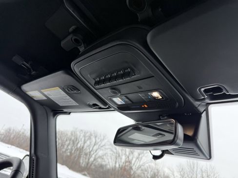 Used 2024 Ford Bronco Wildtrak image 30