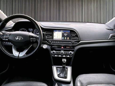Used 2020 Hyundai Elantra Limited w/ Ultimate Package 03 image 16