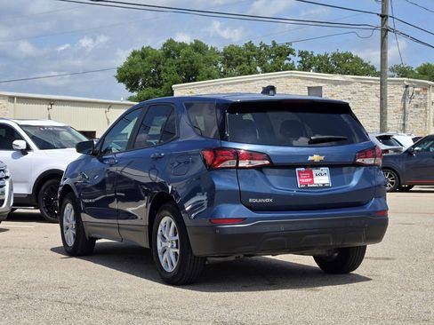 Used 2024 Chevrolet Equinox LS image 4
