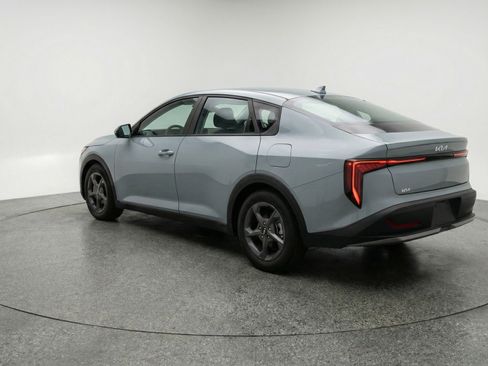 Used 2025 Kia K4 FWD image 6