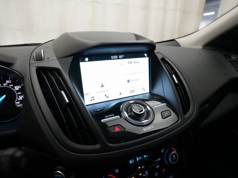 Used 2019 Ford Escape Titanium image 6