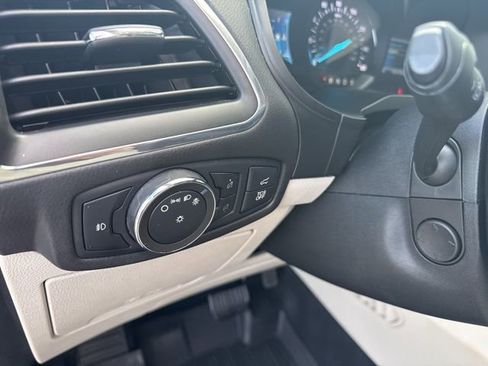 Used 2022 Ford Edge Titanium w/ Equipment Group 301A AWD/4WD image 20