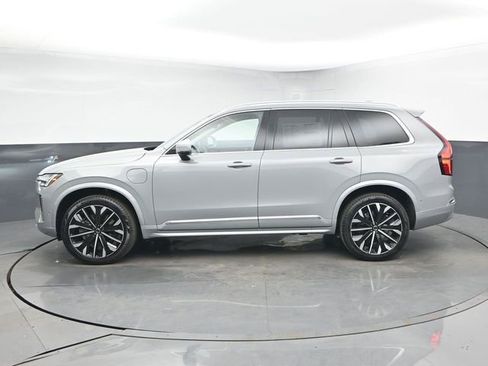 New 2026 Volvo XC90 T8 Ultra w/ Protection Package Premier AWD/4WD image 6