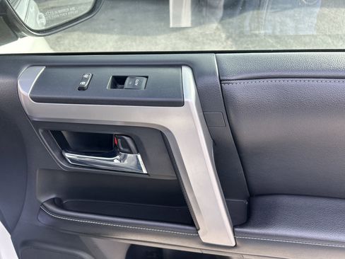 Used 2017 Toyota 4Runner SR5 image 49