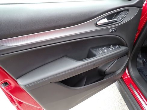 New 2025 Alfa Romeo Stelvio Sprint image 16