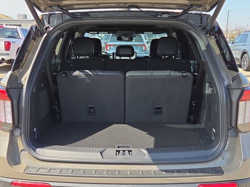 New 2026 Ford Explorer ST image 4