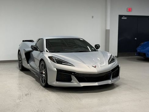 Used 2023 Chevrolet Corvette Z06 w/ Stealth Interior Trim Package RWD image 12