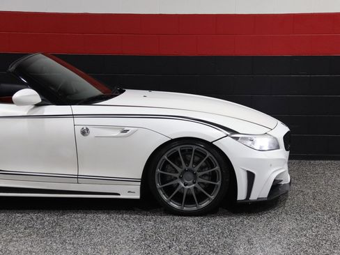 Used 2015 BMW Z4 sDrive35i image 6