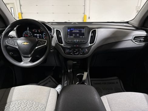 Used 2023 Chevrolet Equinox LS image 10