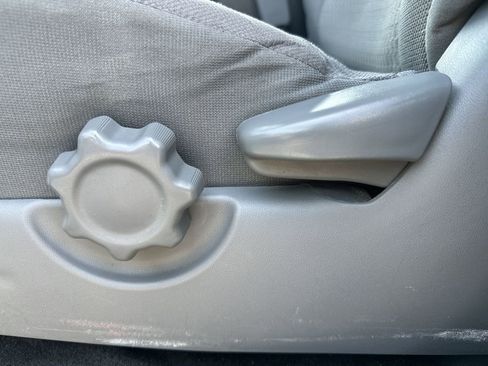 Used 2015 Toyota Tacoma PreRunner w/ Convenience Package image 12