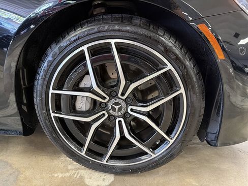 Used 2023 Mercedes-Benz E 450 Coupe image 23