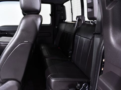 Used 2015 Ford F250 Lariat w/ Chrome Package image 16