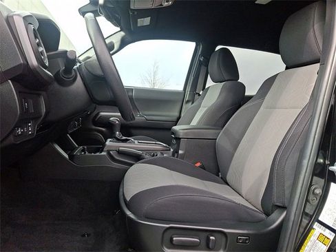 Used 2023 Toyota Tacoma TRD Sport image 13