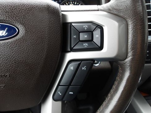 Used 2015 Ford F150 King Ranch w/ Equipment Group 601A Luxury AWD/4WD image 17