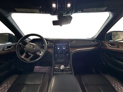 Used 2023 Jeep Grand Cherokee L Summit w/ Advanced Protech Group IV image 22