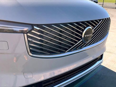 New 2026 Volvo XC90 T8 Ultra w/ Protection Package Premier image 34