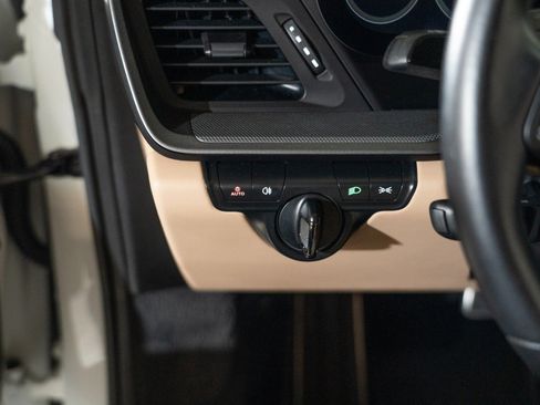 Certified 2022 Porsche 911 Carrera 4S AWD/4WD image 24