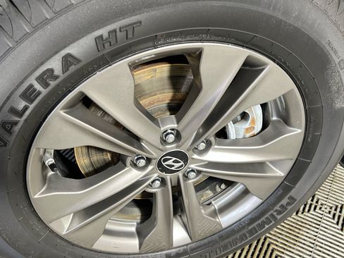 Used 2013 Hyundai Santa Fe Sport FWD image 14