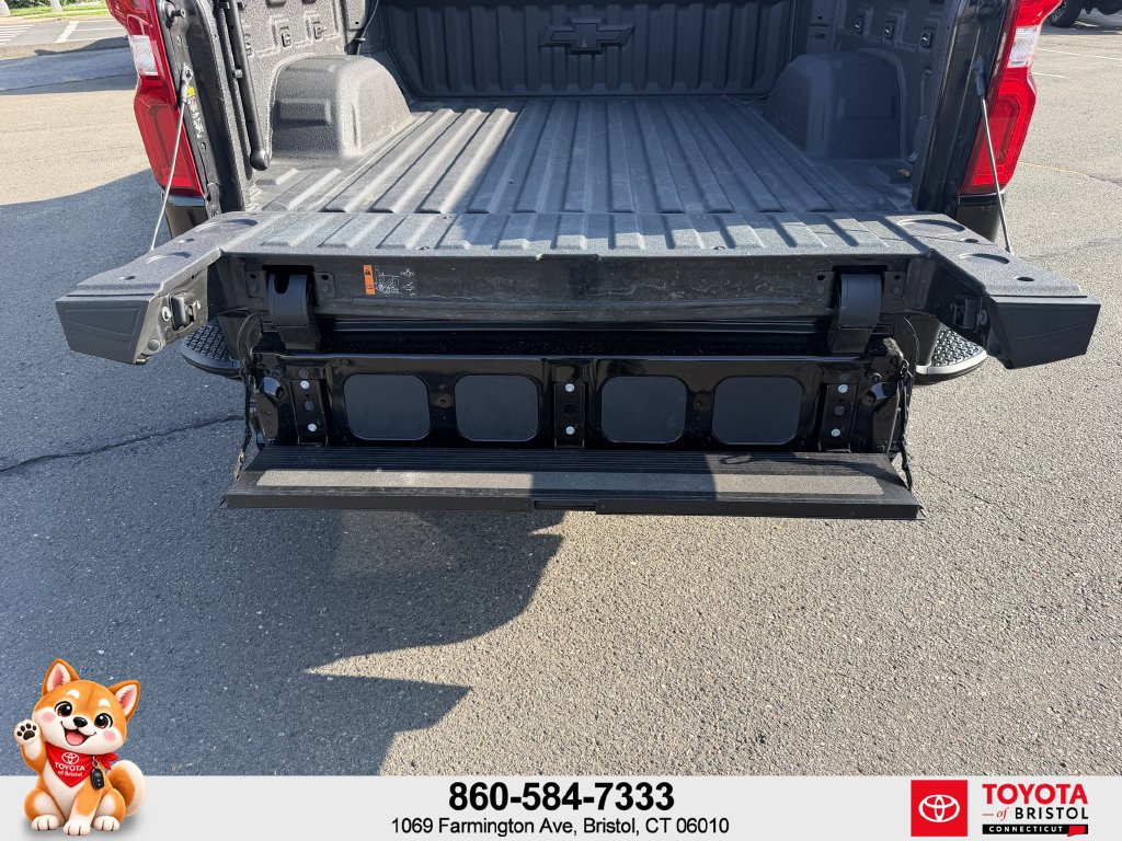 Used 2024 Chevrolet Silverado 1500 LT Trail Boss w/ Protection Package AWD/4WD image 7