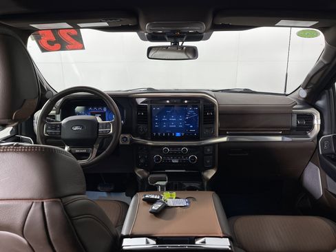 Used 2025 Ford F150 King Ranch image 17