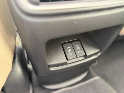 Used 2017 Honda CR-V Touring image 16