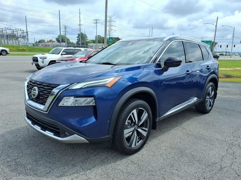 Used 2021 Nissan Rogue Platinum FWD image 3