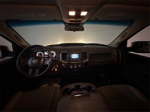 Used 2017 RAM 1500 Express image 38