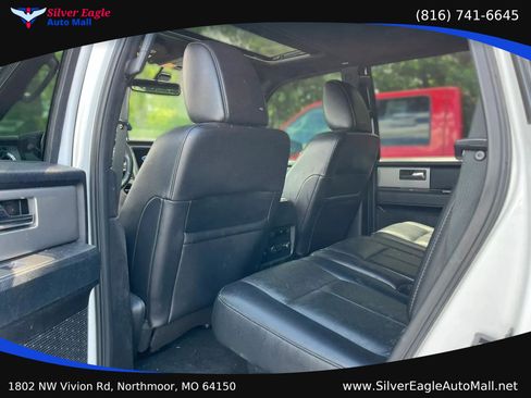 Used 2017 Ford Expedition Limited w/ Equipment Group 301A RWD image 12