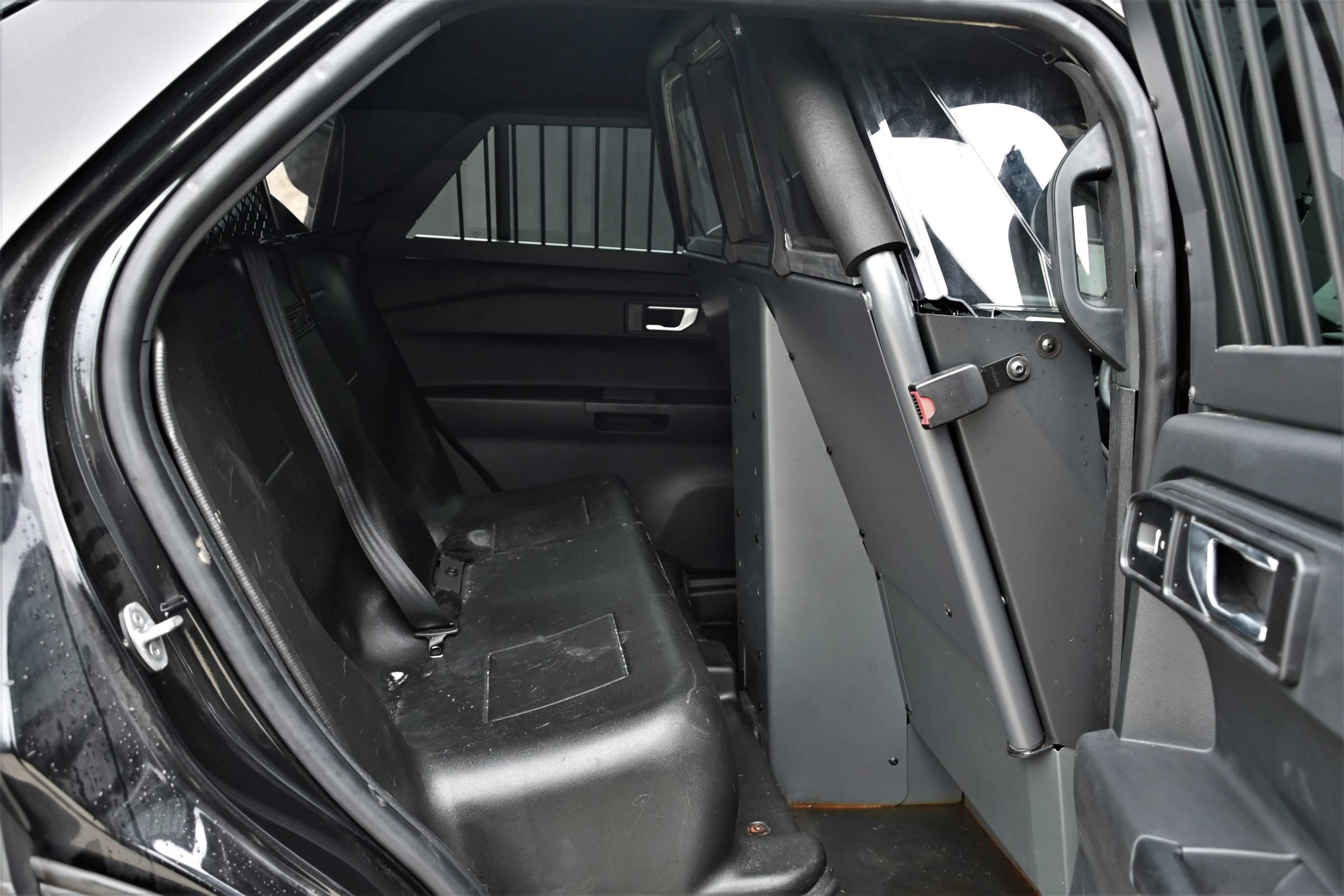 Used 2022 Ford Explorer 4WD Police Interceptor image 16