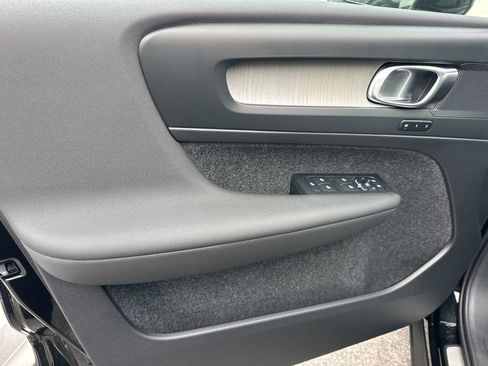 New 2026 Volvo XC40 B5 Core image 13