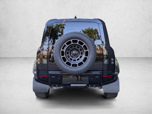 New 2026 Land Rover Defender 110 OCTA AWD/4WD image 7