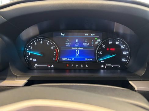 Used 2024 Ford Explorer XLT AWD/4WD image 18