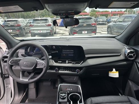 New 2026 Chevrolet Equinox LT w/ Convenience Package II image 6