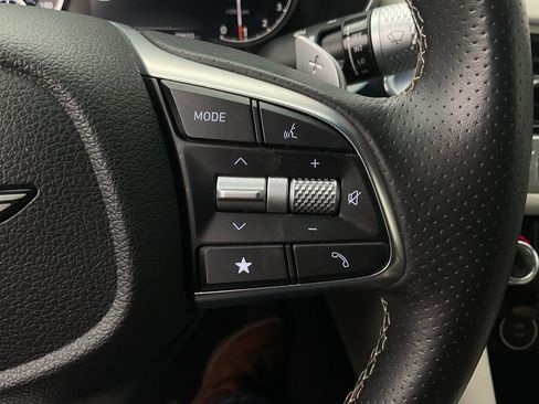 Used 2025 Genesis G70 2.5T RWD image 35