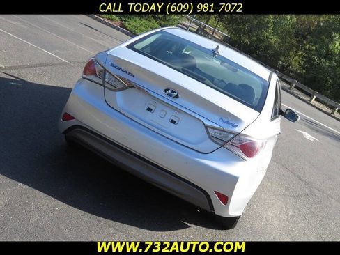 Used 2011 Hyundai Sonata Hybrid image 16