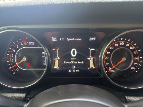 Used 2021 Jeep Gladiator Willys image 32