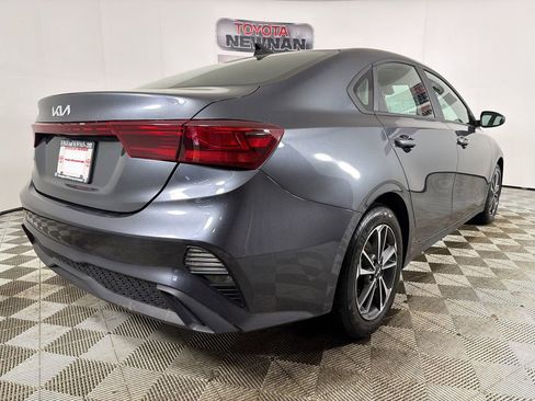 Used 2024 Kia Forte LXS image 3