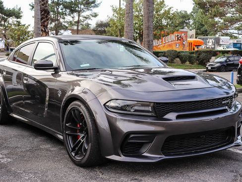 Used 2021 Dodge Charger SRT Hellcat w/ Harman/Kardon Audio Group image 3