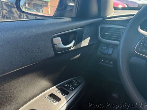 Used 2016 Kia Optima LX image 11