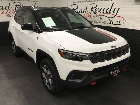 Used 2022 Jeep Compass Trailhawk w/ Trailhawk Elite Group AWD/4WD image 2