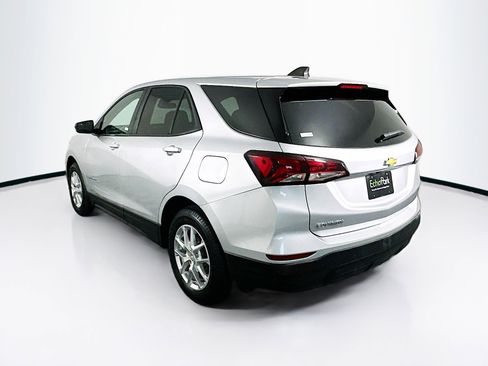 Used 2022 Chevrolet Equinox LS w/ LS Convenience Package image 5