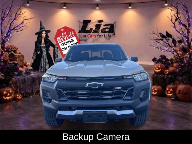 Used 2024 Chevrolet Colorado Trail Boss w/ Advanced Trailering Package AWD/4WD image 9