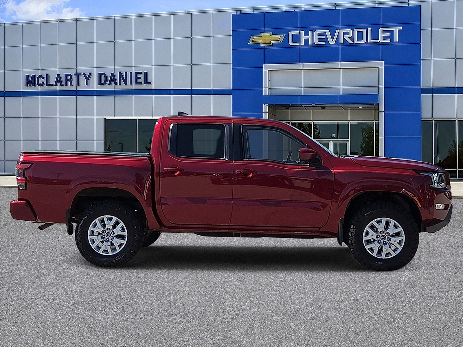 Used 2022 Nissan Frontier SV AWD/4WD image 6
